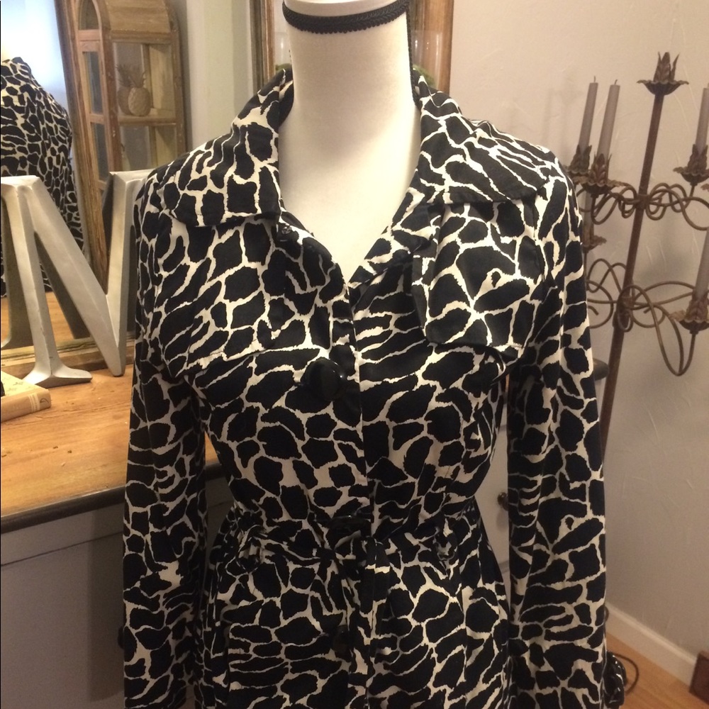 BOGO Black and cream print jacket.